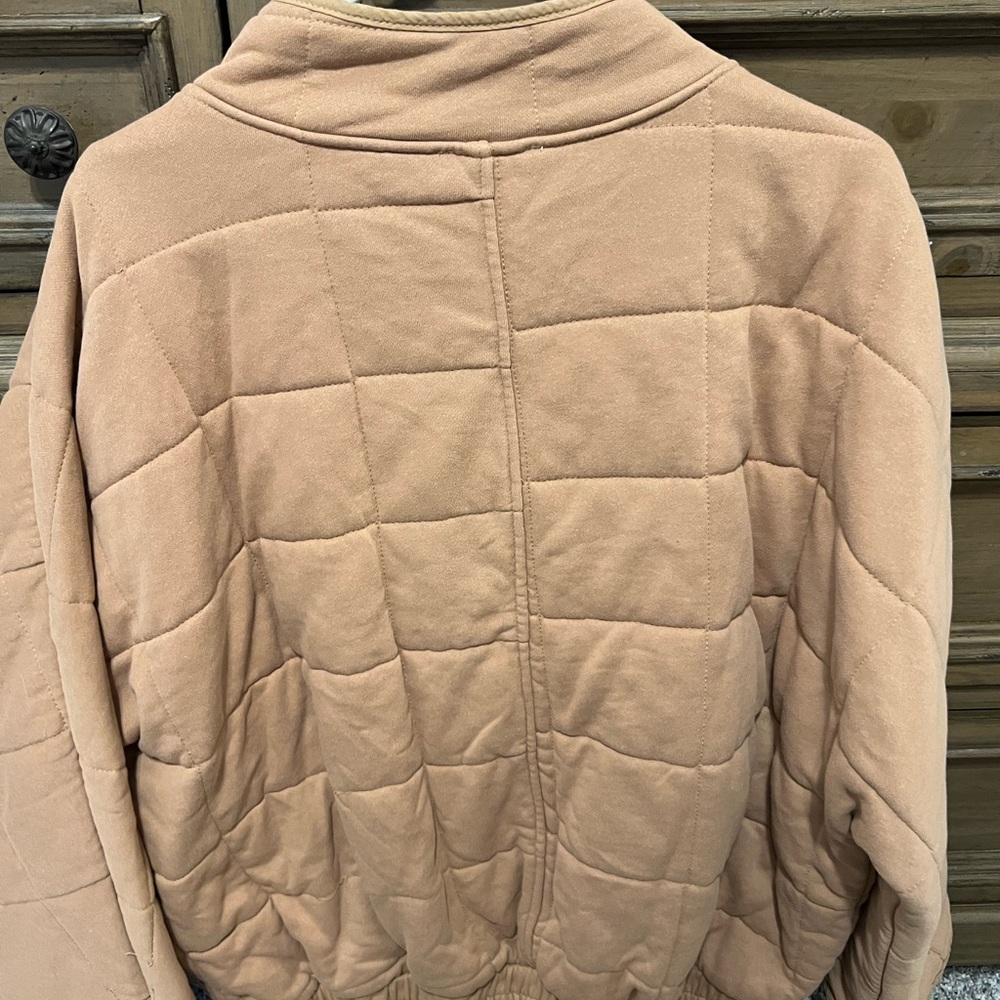 Quilted Jacket - Picture 3 of 6